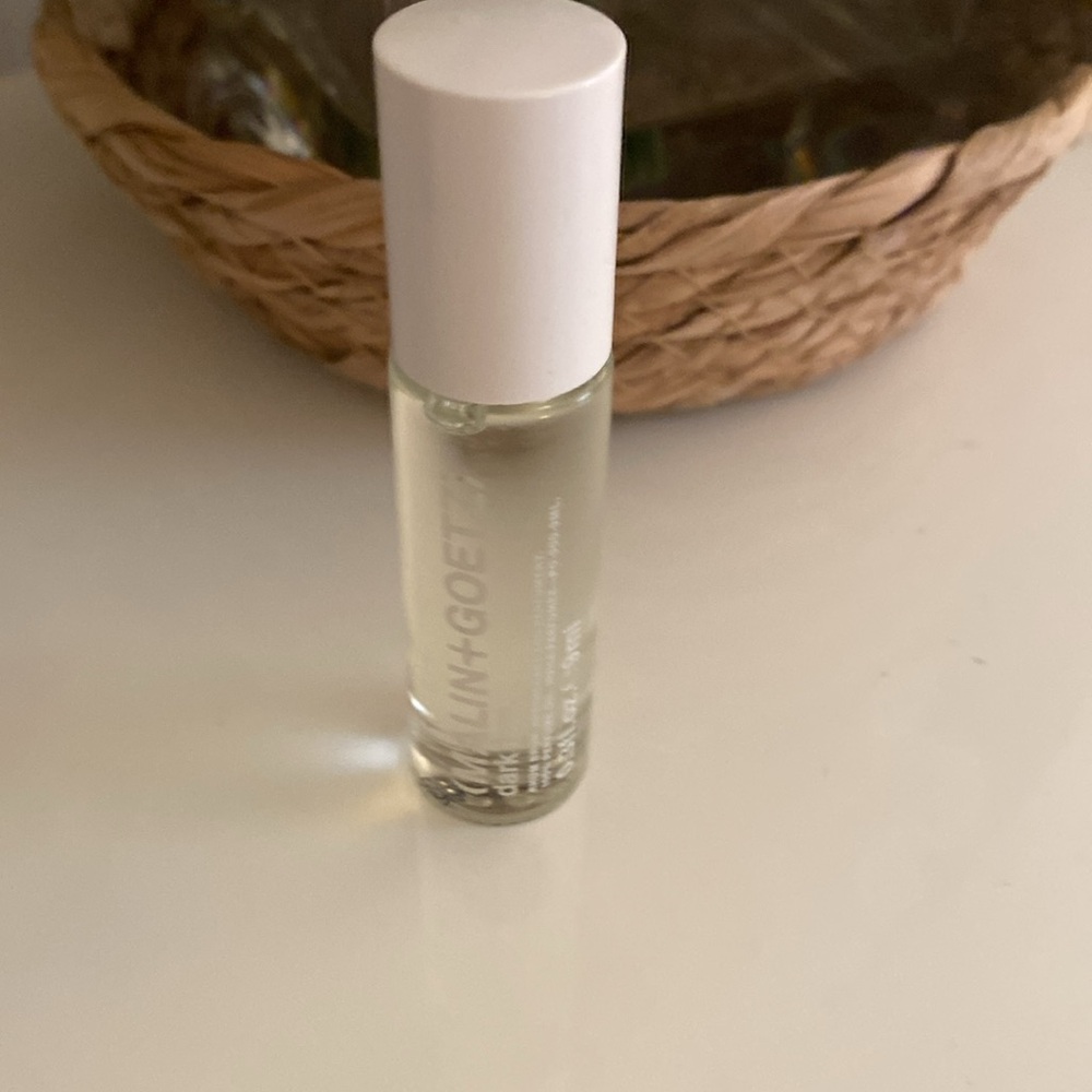 Malin + Goetz Dark Rum Perfume Oil .3 full oz. - Picture 2 of 4